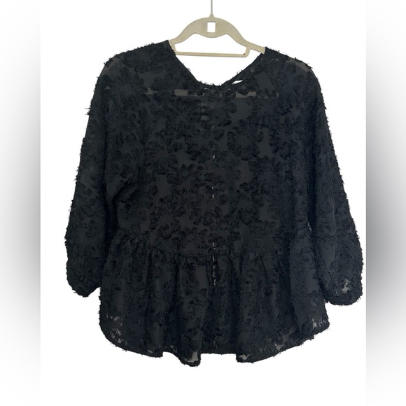 Altar'd State Gorgeous Floral Textured Peplum Blouse in Black Size Medium EUC!‎ - Picture 1 of 6